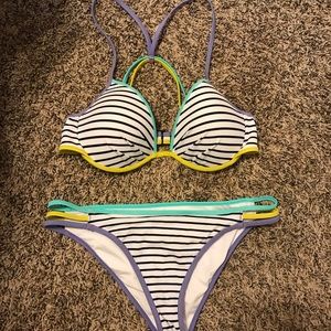 VICTORIAS SECRET BIKINI